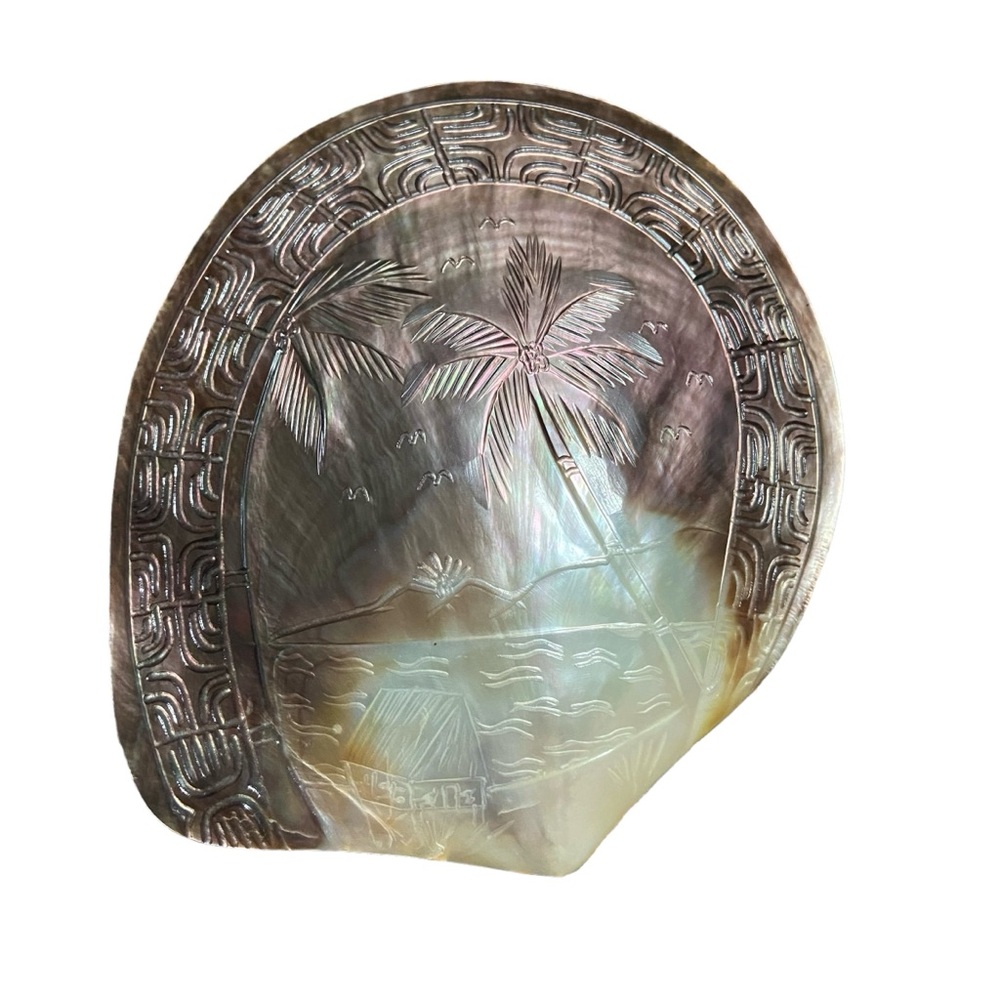 Hand Carved Mother Of Pearl Shell Seashell Palm Trees Tropical Rare Vintage